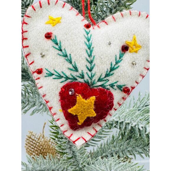 Handmade Felt Heart Ornament Embroidered Christmas Tree Holiday Decor - Picture 5 of 7